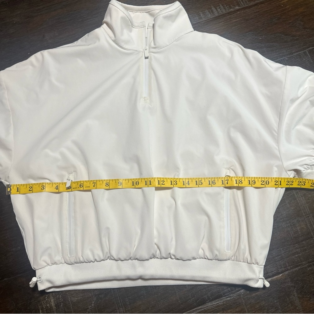 ALO Yoga Elevation Coverup 1/4 Zip Crop Fleece drawcord Hem Ivory No Tag Small? - Picture 10 of 11